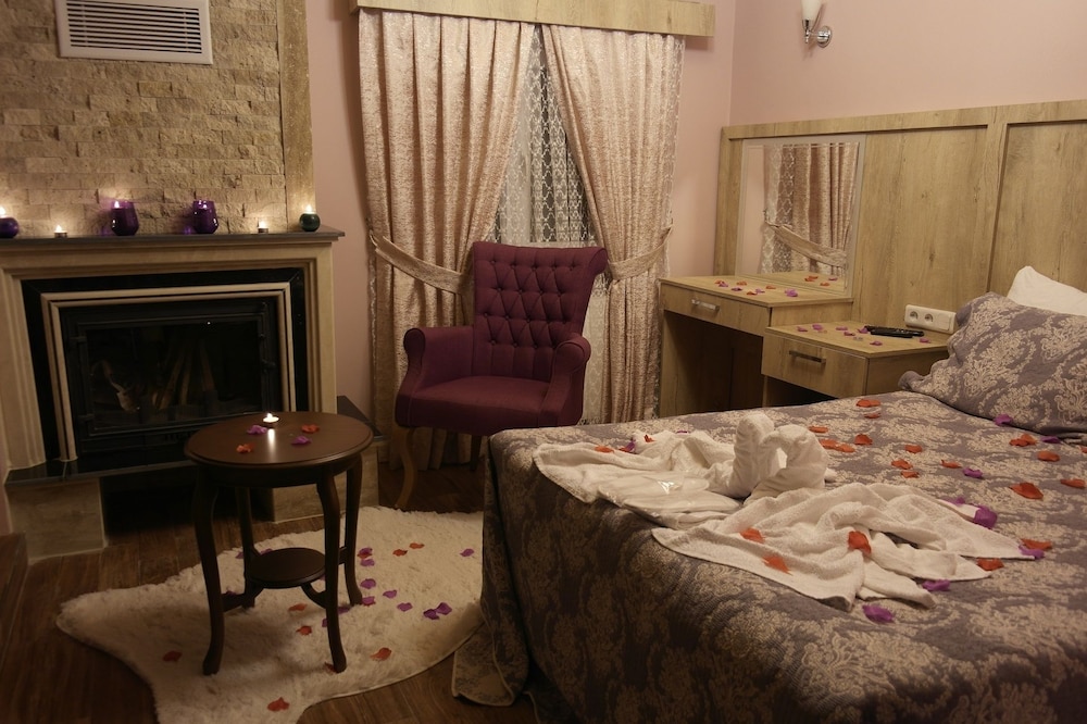 Deluxe Room, 1 Double Bed, Non Smoking, Jetted Tub