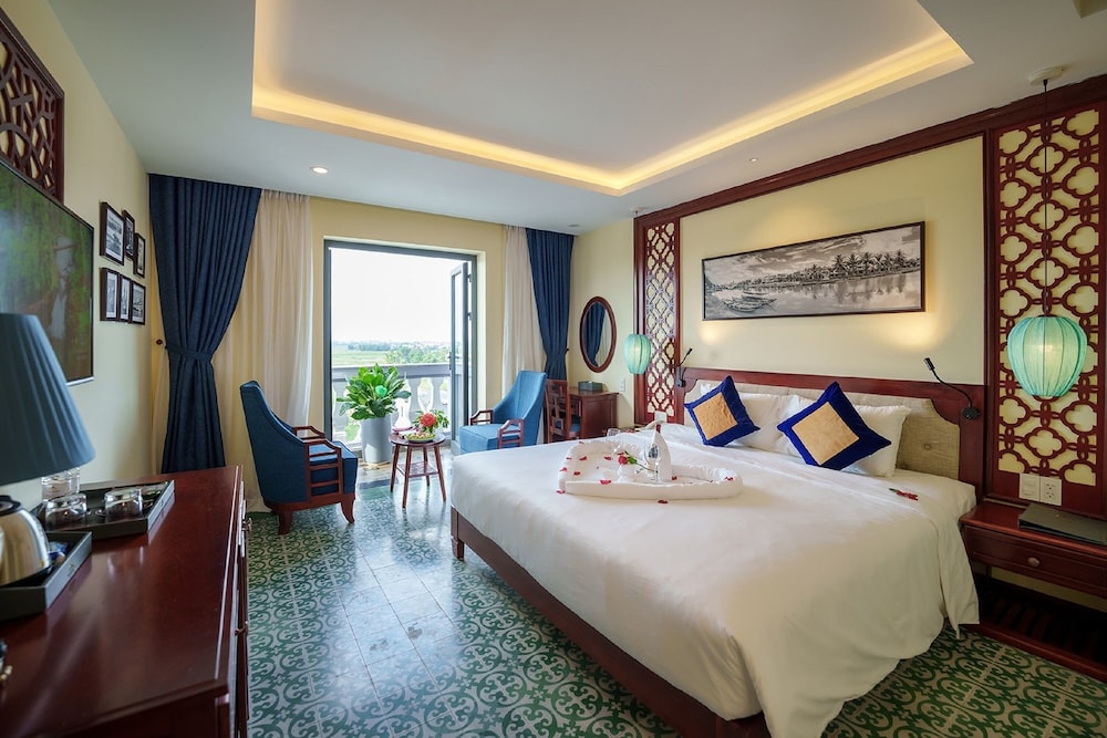Premier Deluxe Double or Twin Room - Photo 1