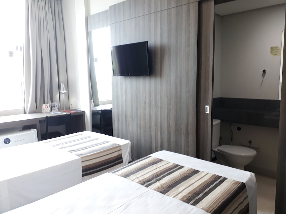 Standard Twin Room photo 2