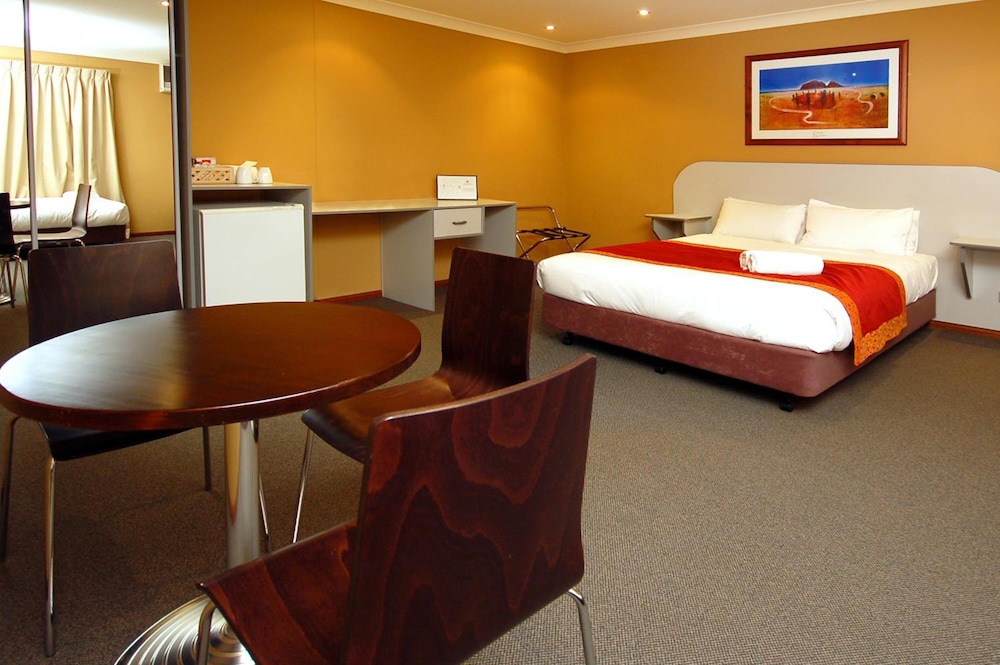 Superior Triple Room (Victoria Spa Room) photo 2