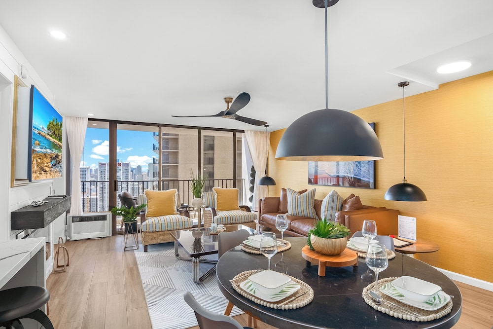 Premium Remodeled Condo with Ocean View and Parking: Premium Condo, 1 Bedroom, Air conditioning, Ocean View (0163) photo