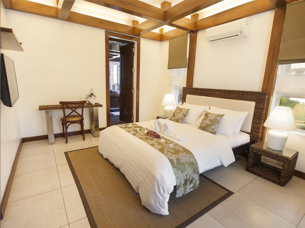Deluxe Apartment, 2 Bedrooms, Pool View photo 3