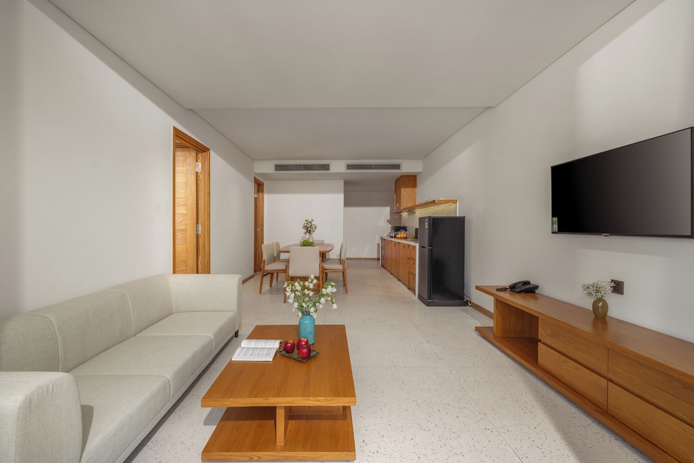 Family Suite, Balcony, City View