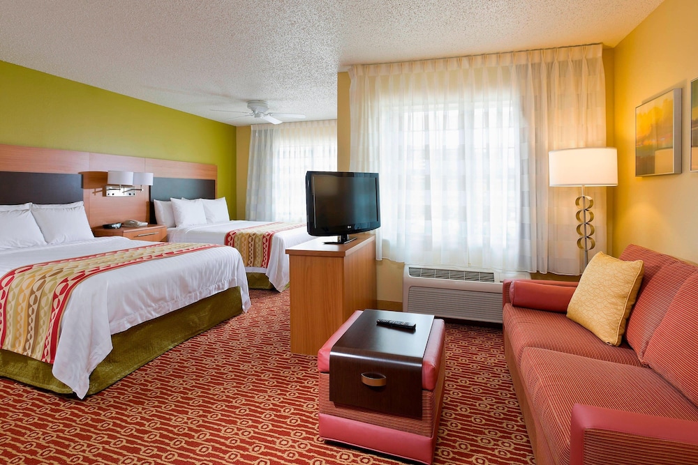 Studio Suite, Multiple Beds photo 1