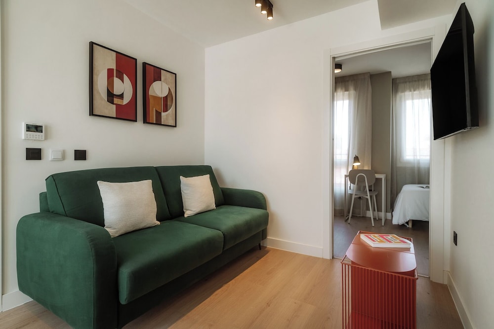 Apartment, 1 Bedroom, Mobility Accessible, Balcony