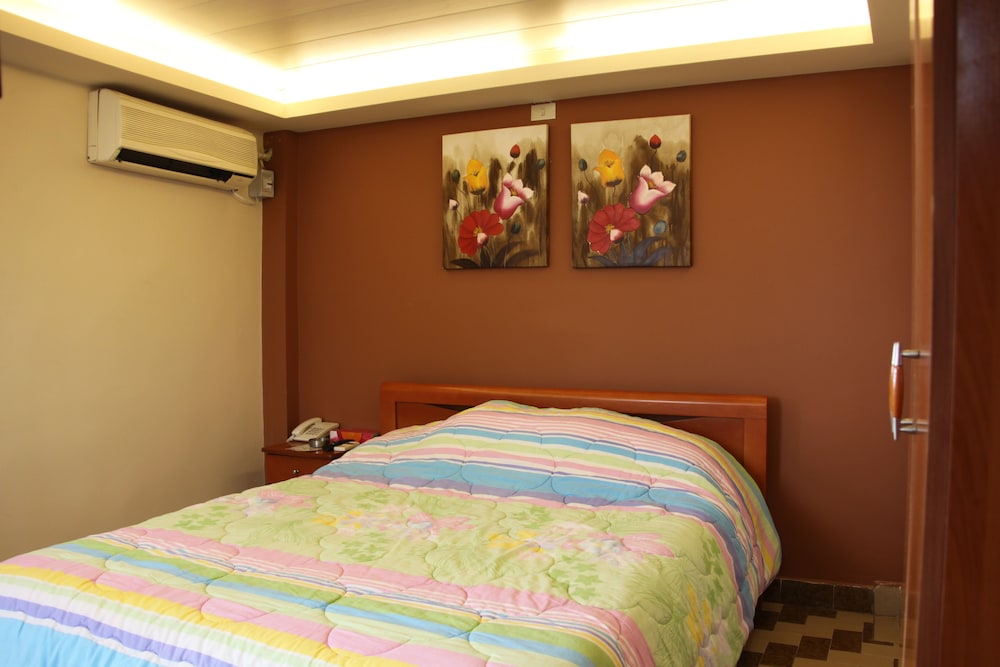 Double or Twin Room, 1 Double or 2 Twin Beds photo 3