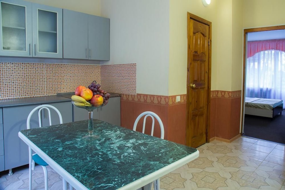 Family Apartment, 2 Bedrooms, Kitchen photo 3