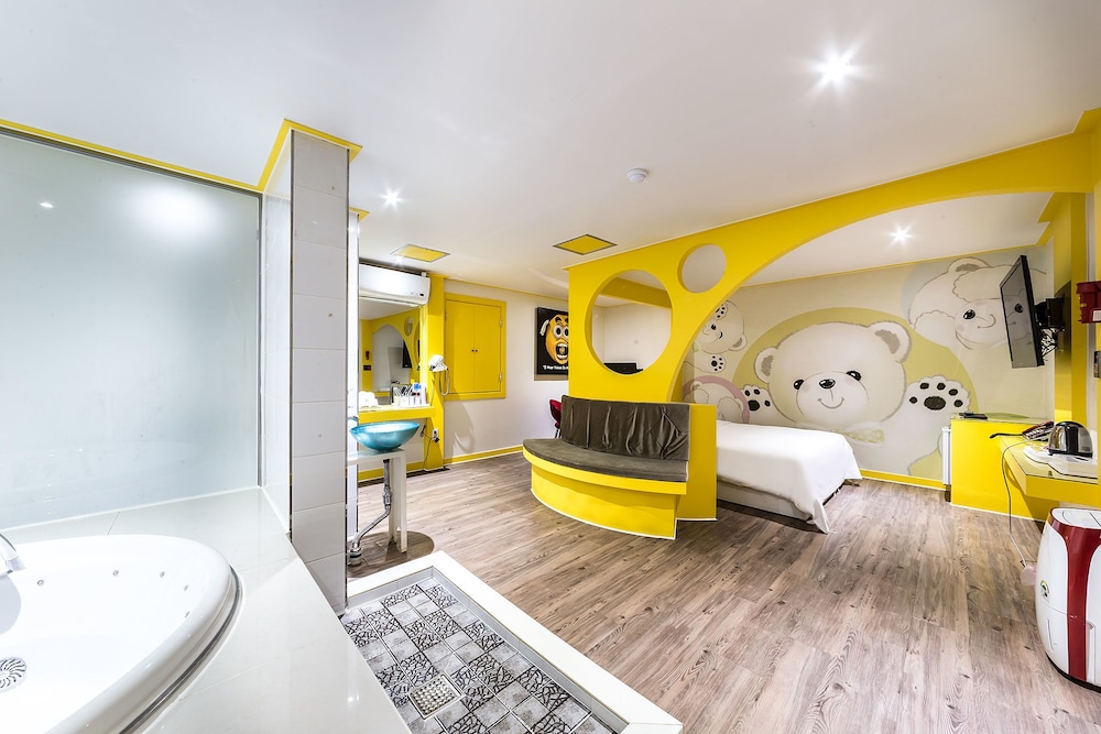 Royal Suite photo 1