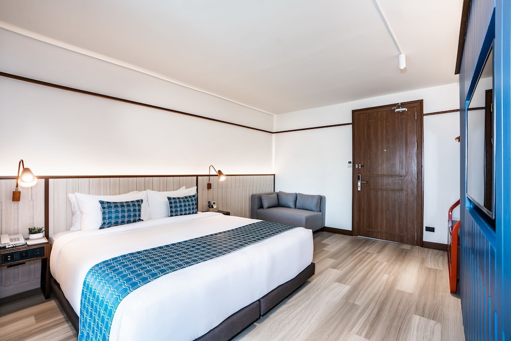Deluxe Double Room photo 2