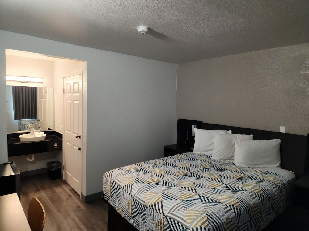 Deluxe Room, 1 Double Bed, Accessible, Non Smoking