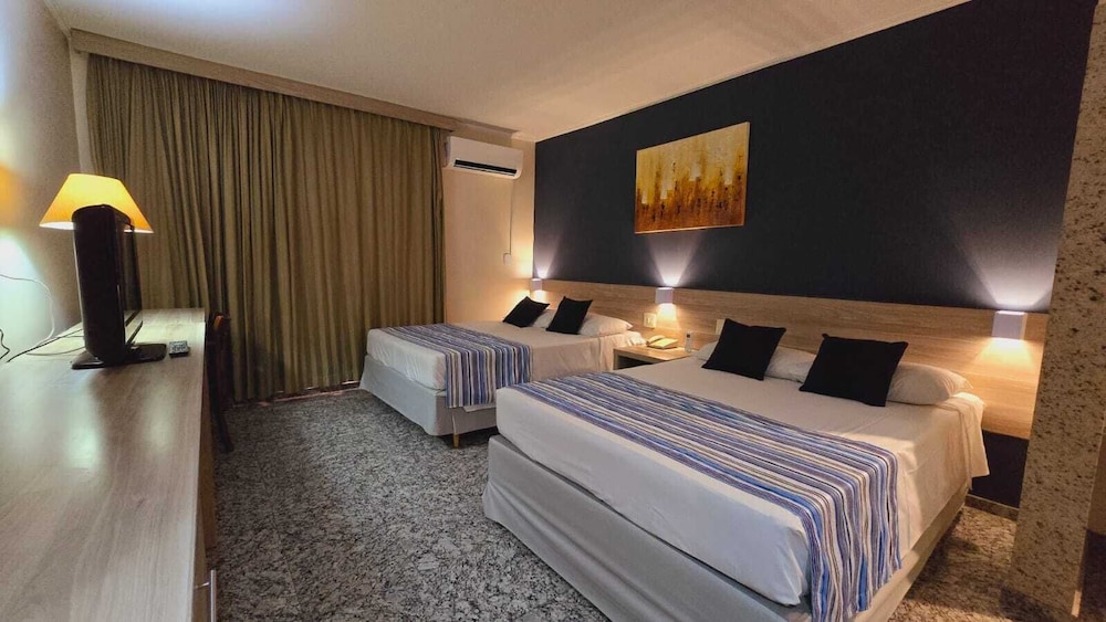 Executive Double Room, 2 Double Beds - Photo 3
