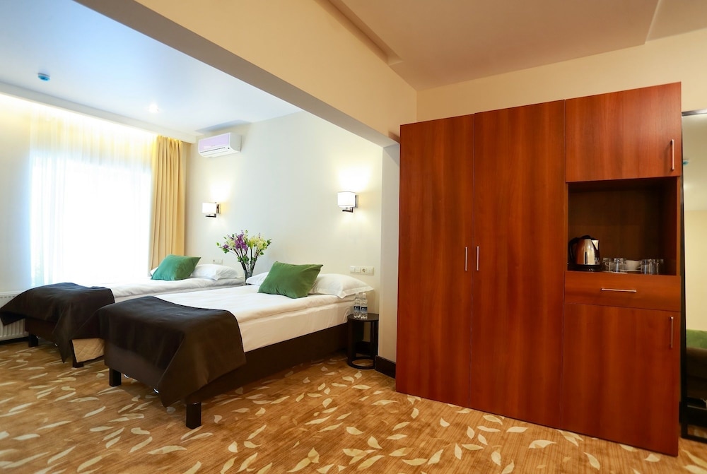 Quadruple Room photo 2