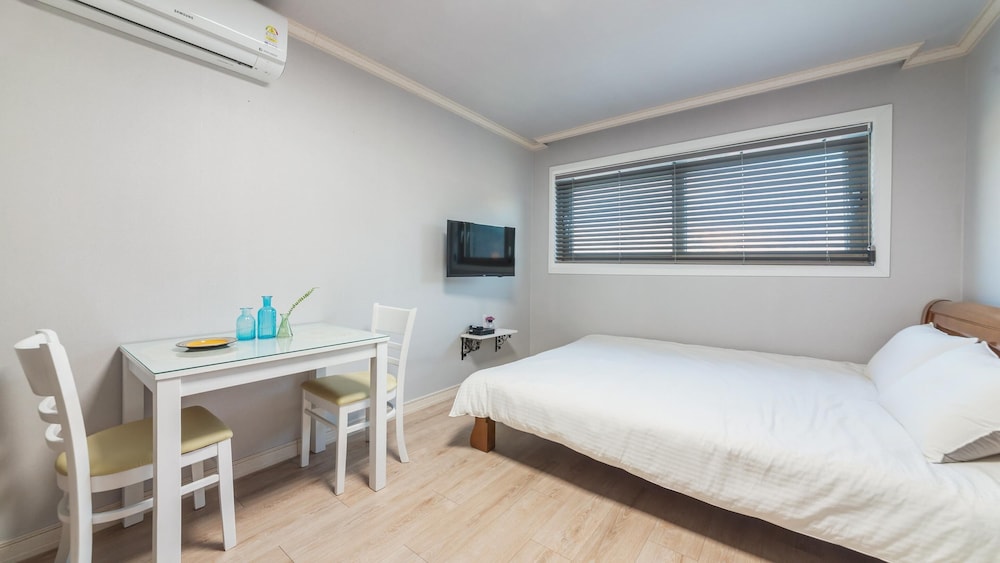 Basic Room, 1 Bedroom (202)