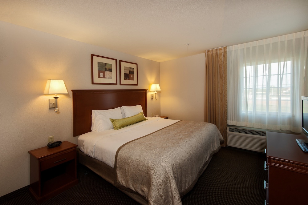 Studio Suite, 1 King Bed, Accessible (Communications Accessible) - Photo 2