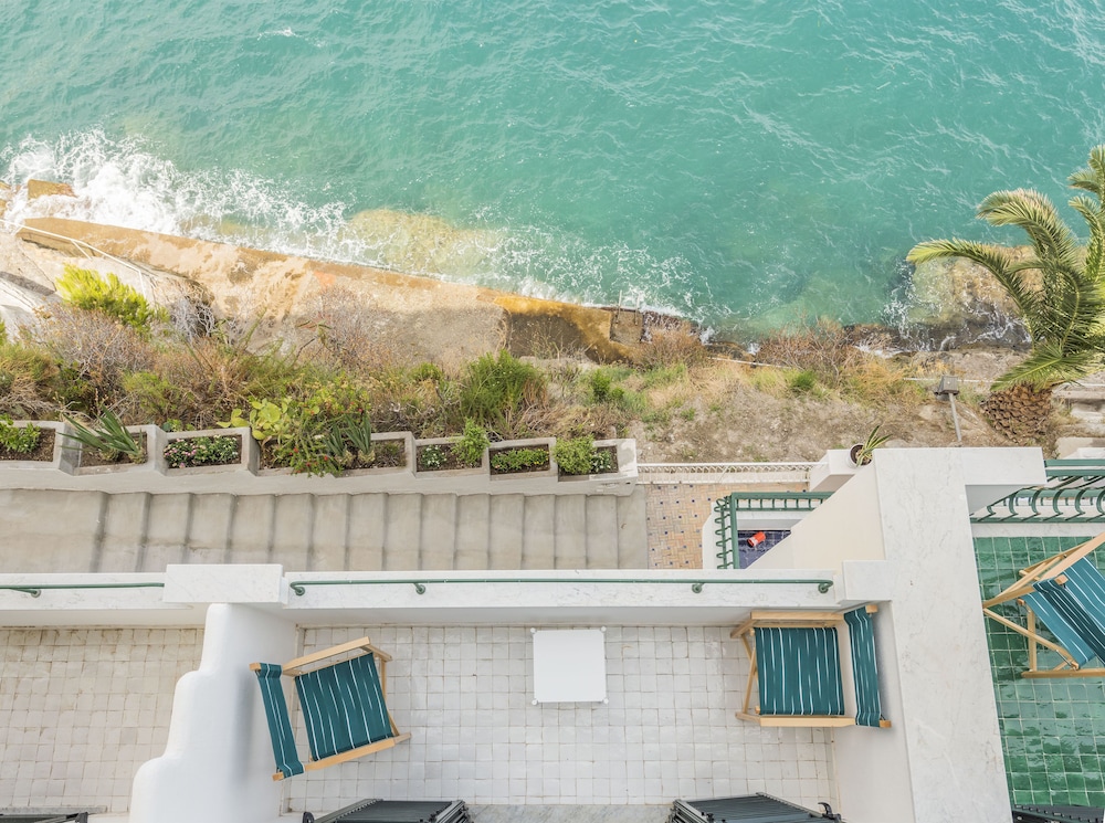 Superior Double Room, Sea View - Photo 16