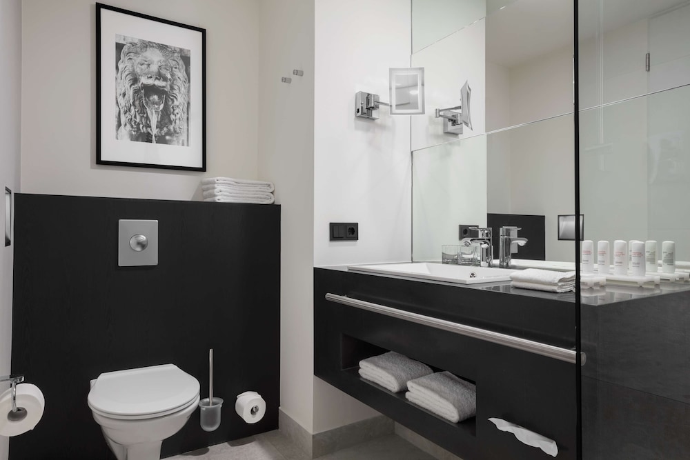 Premium Room, Garden View - Photo 9