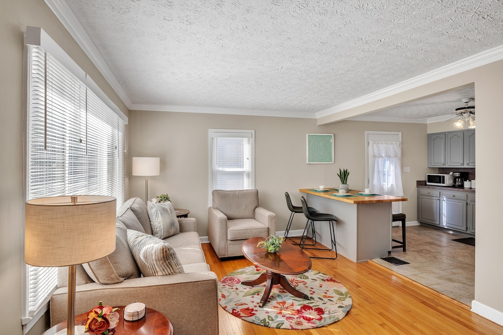House, 2 Bedrooms