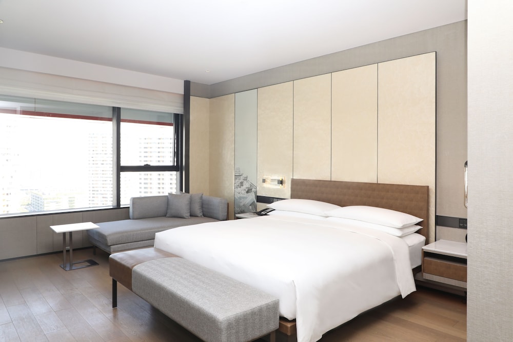 Executive Room, 2 Twin Beds - Photo 4
