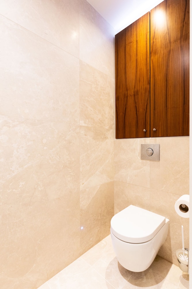 Deluxe Apartment, Private Bathroom (One Bed Room) photo 2