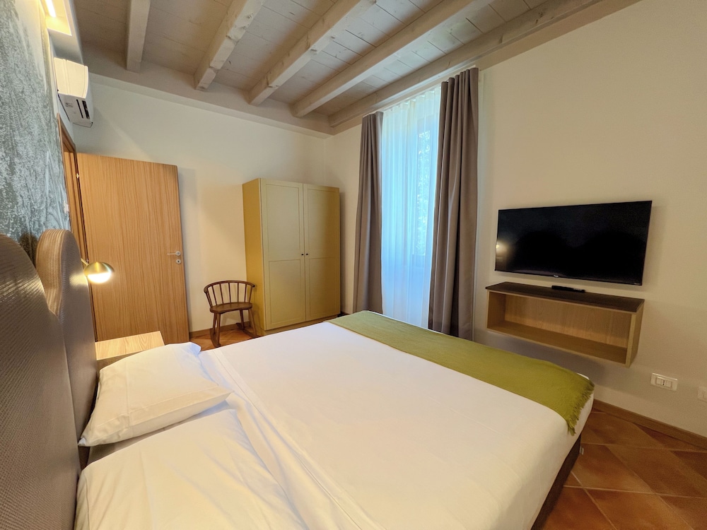 Comfort Apartment, 2 Bedrooms, Garden View