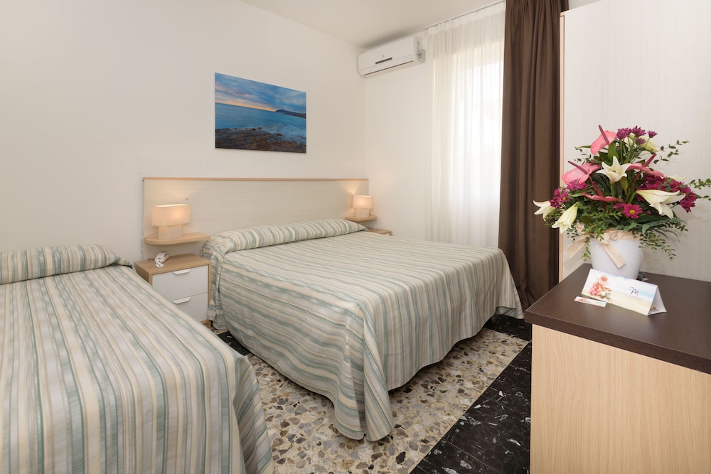 Comfort Triple Room photo 1