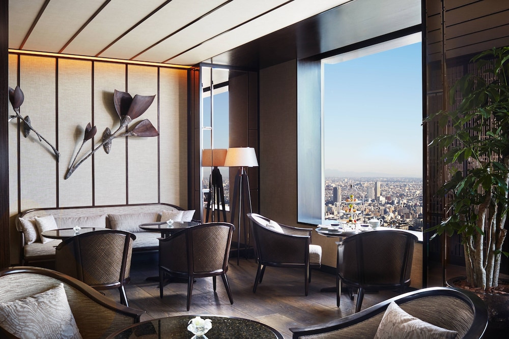 Club Room, 1 King Bed