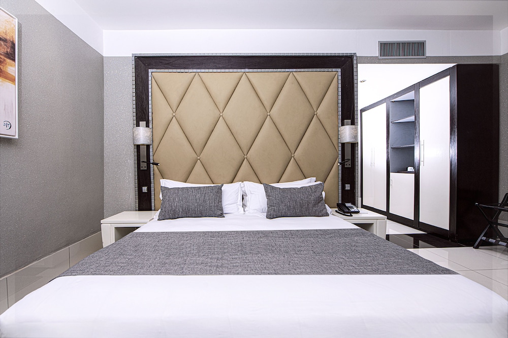 Standard Double Room - Photo 1
