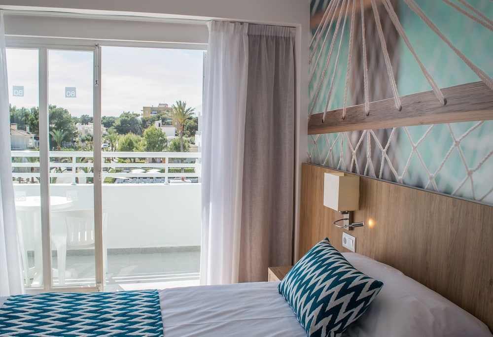Double Room Single Use, Balcony photo 2