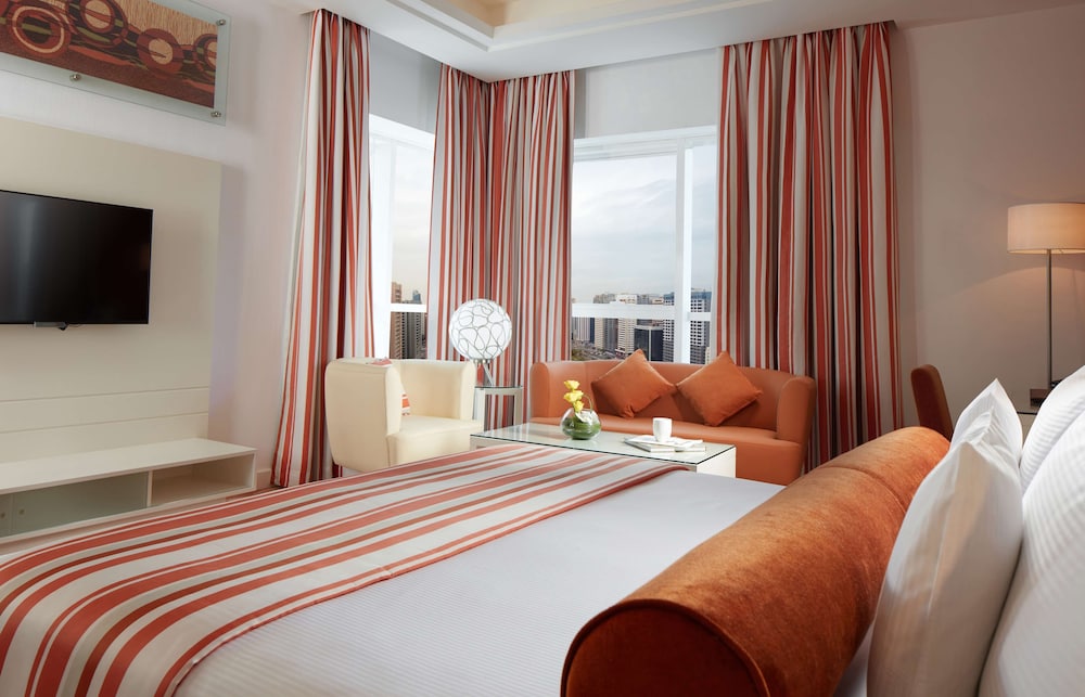 Studio, 1 King Bed, City View photo 1