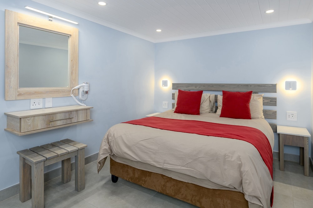 Studio Apartment with Patio photo 1