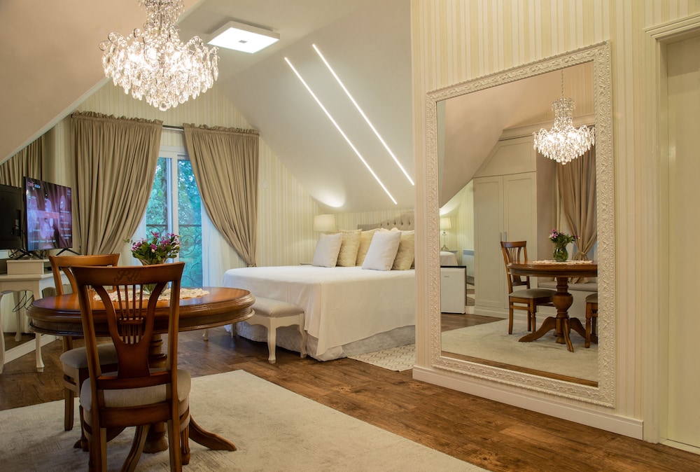 Basic Double Room