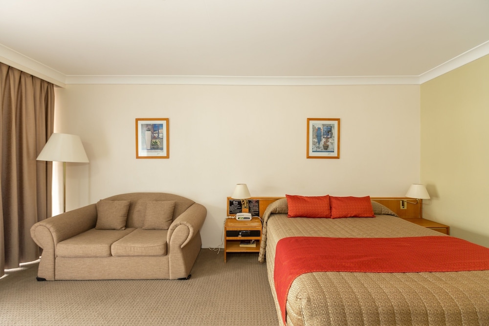 2 Bedroom Family Room photo 3