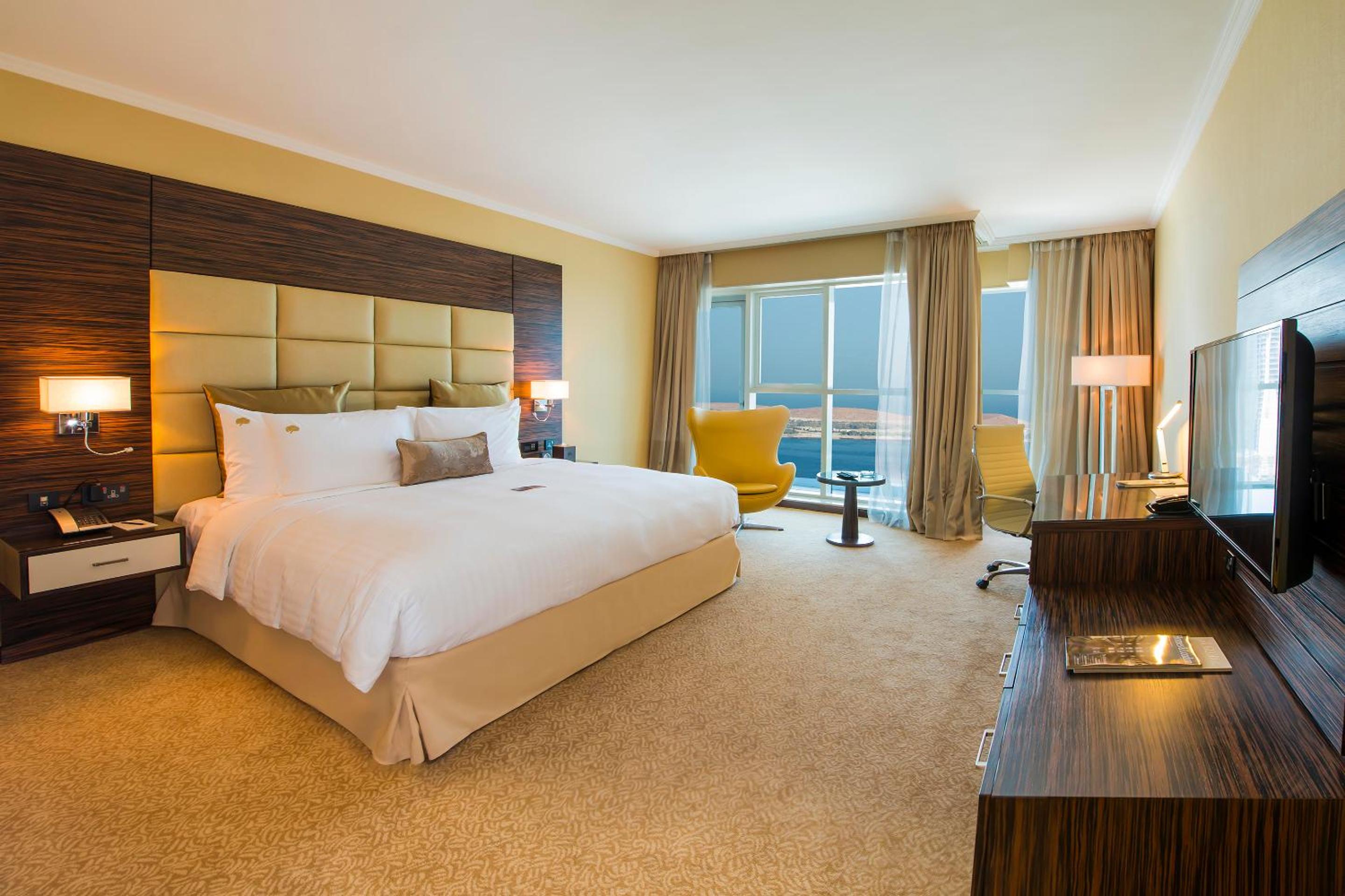 One-Bedroom Suite photo 3
