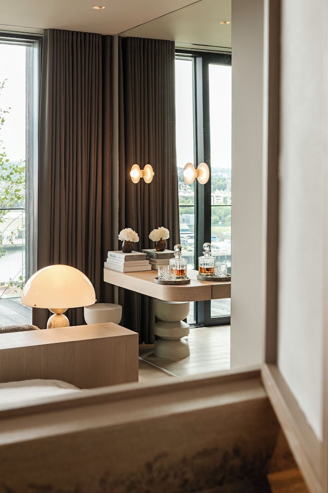 Luxury Suite, River View