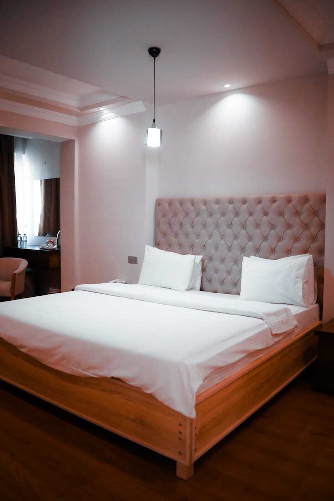 Standard Double Room, 1 Double Bed, Pool View photo 1
