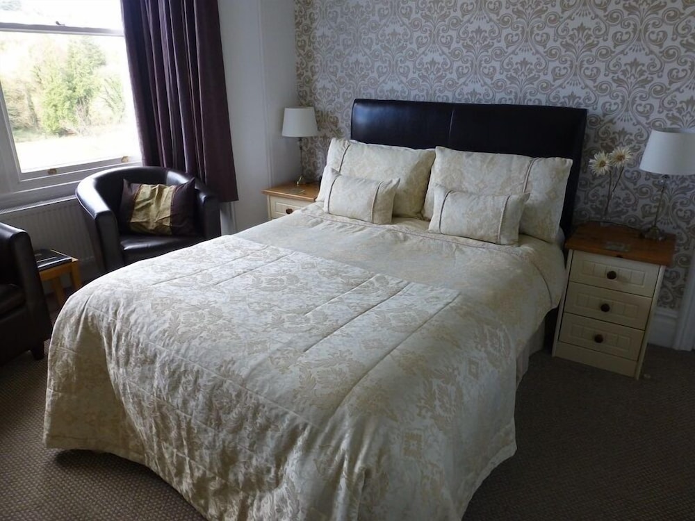 Double Room, Ensuite, Mountain View (First Floor) photo 2