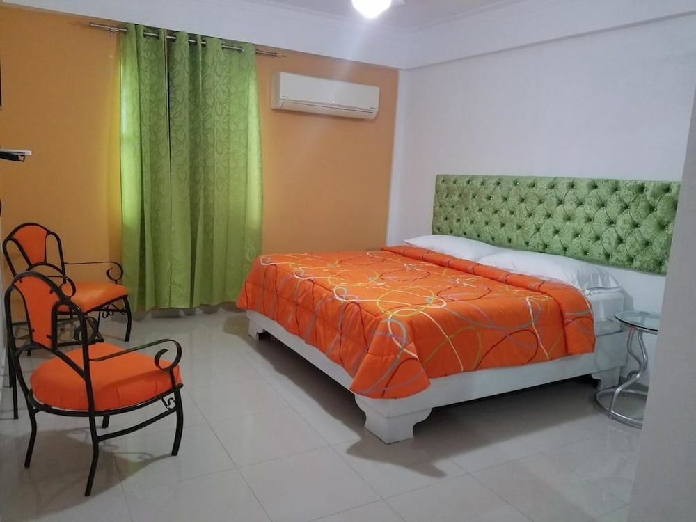 Executive Single Room, 4 Bedrooms