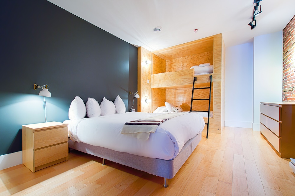 Family Apartment, 2 Bedrooms with Bunk Beds (203)