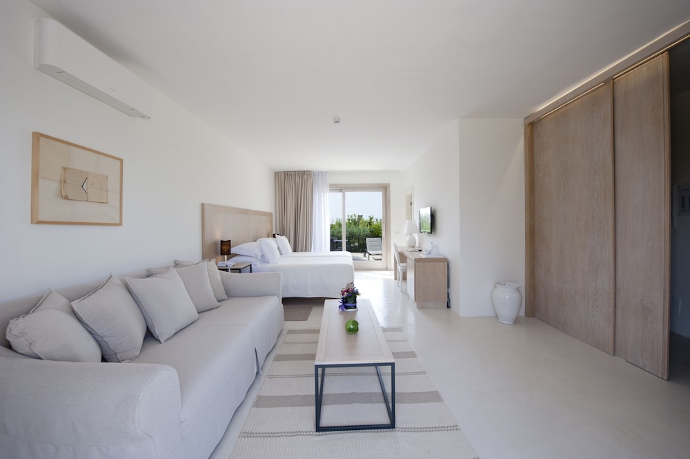 Junior Suite (Twin Deluxe) photo 1