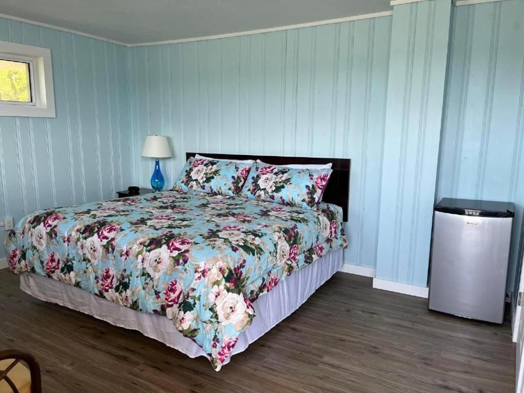 Standard King Room photo 1