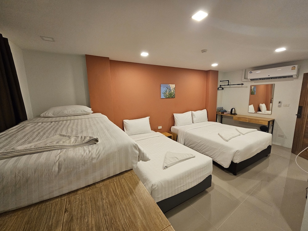 Standard Family - Building 2 photo 1