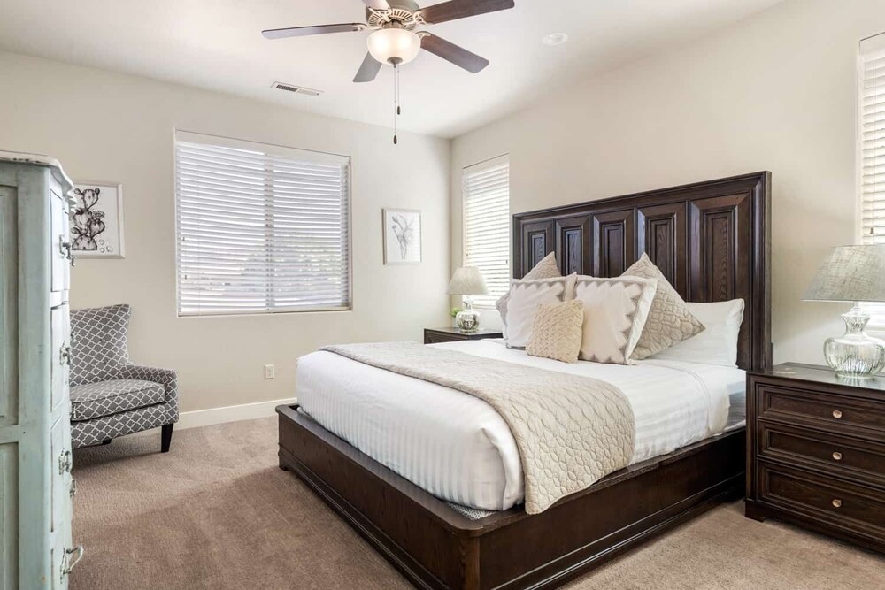 House, 6 Bedrooms photo 1