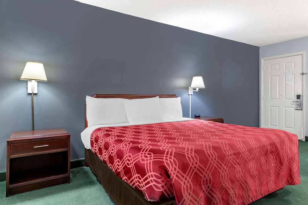 Room, 1 King Bed, Accessible, Non Smoking photo 1