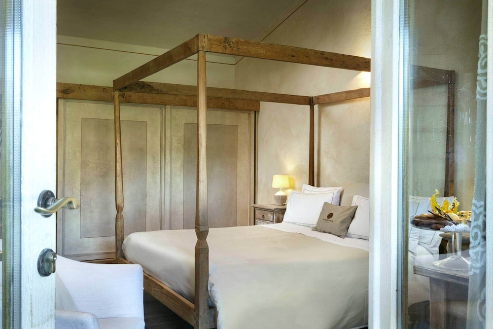 Classic Room, 1 Queen Bed photo 3