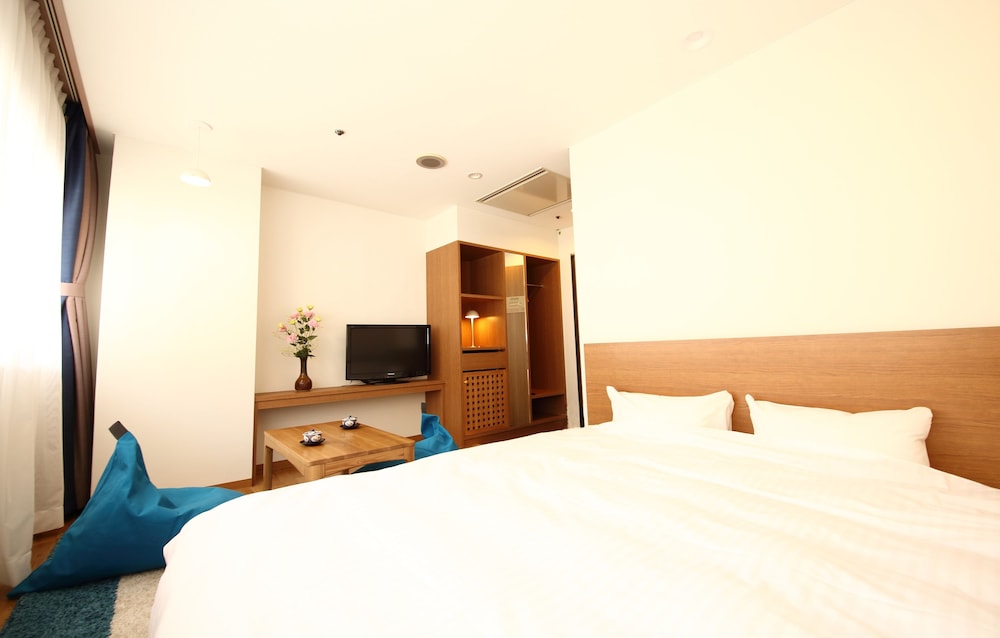 Double Room for 2 Guests, Private Bathroom photo 1