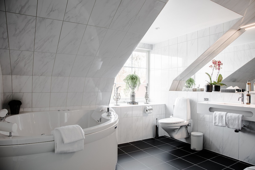 Royal Suite photo 1