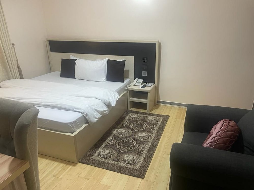 Business Room - Photo 7