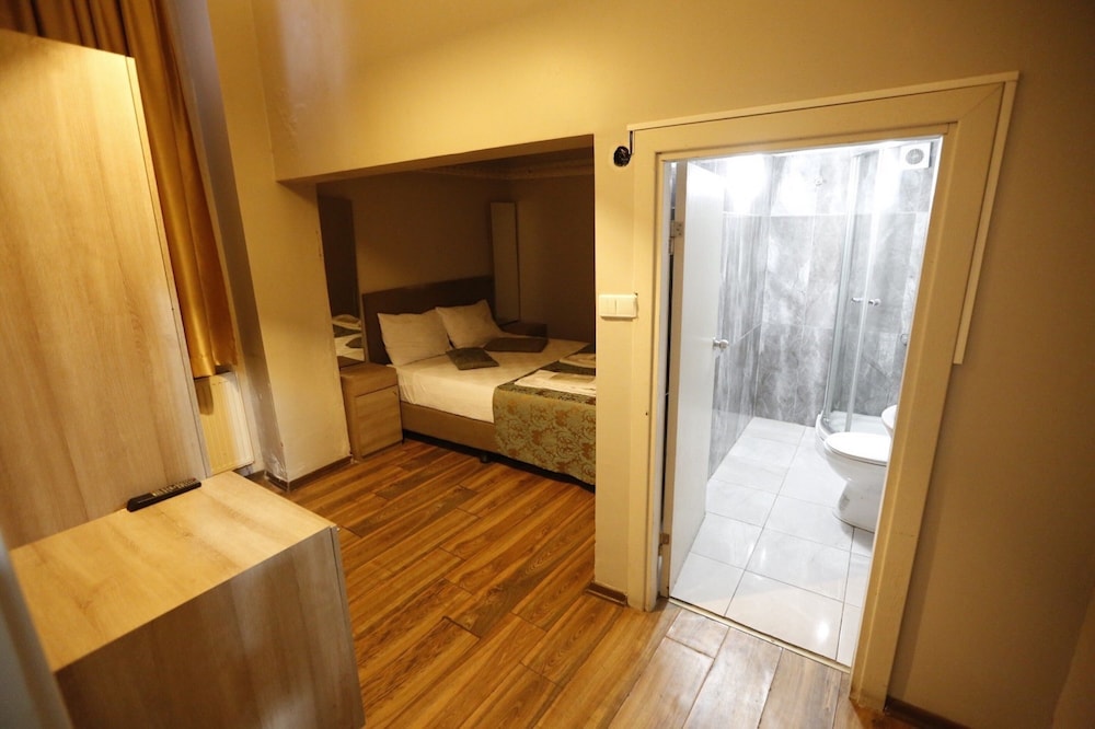 Economy Room photo 1