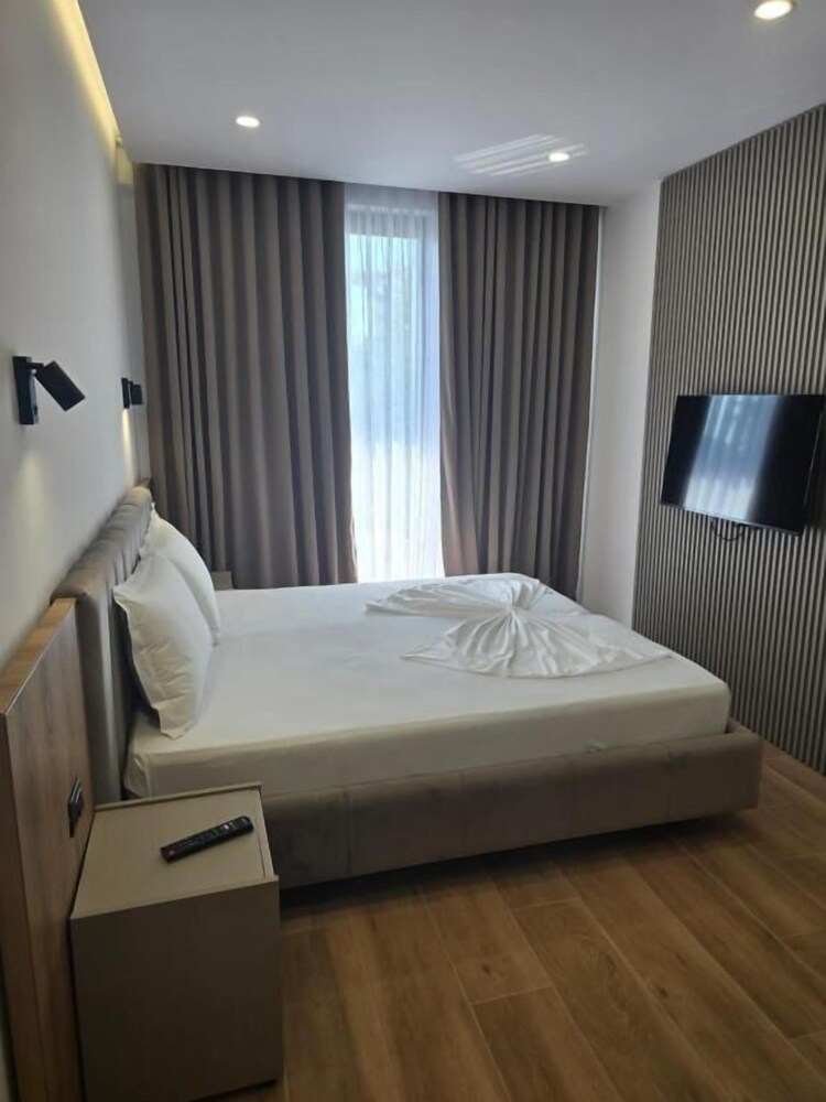 Double Room, Mountain View