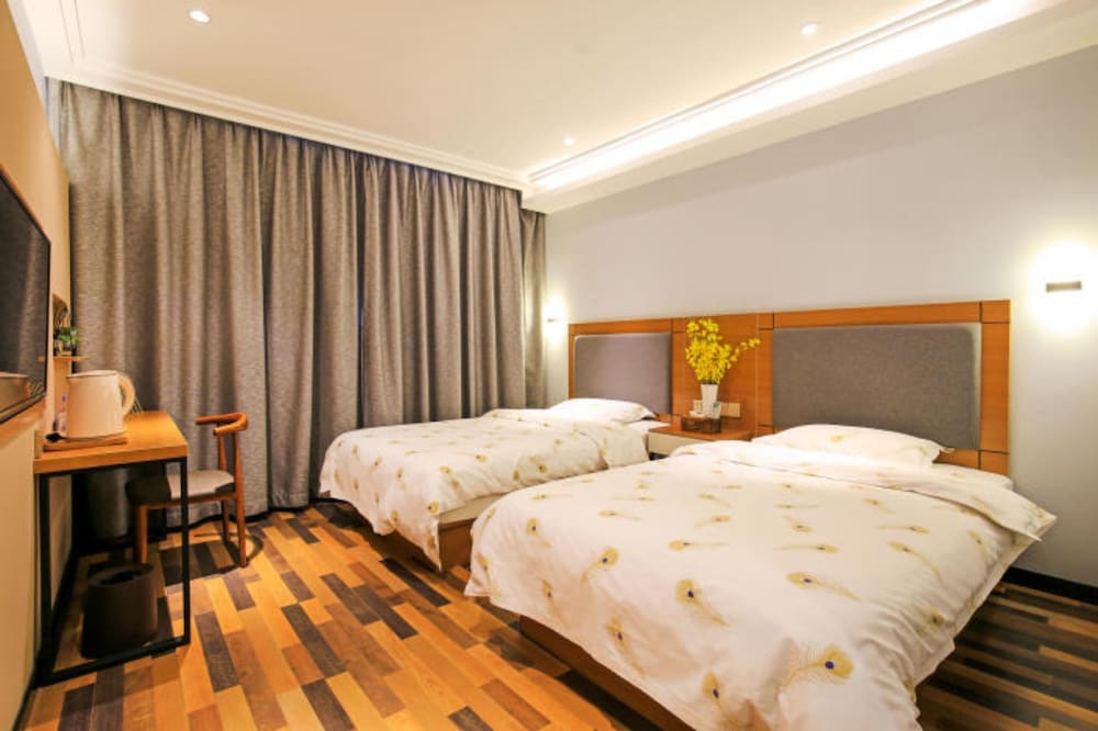Elite Twin Room photo 3
